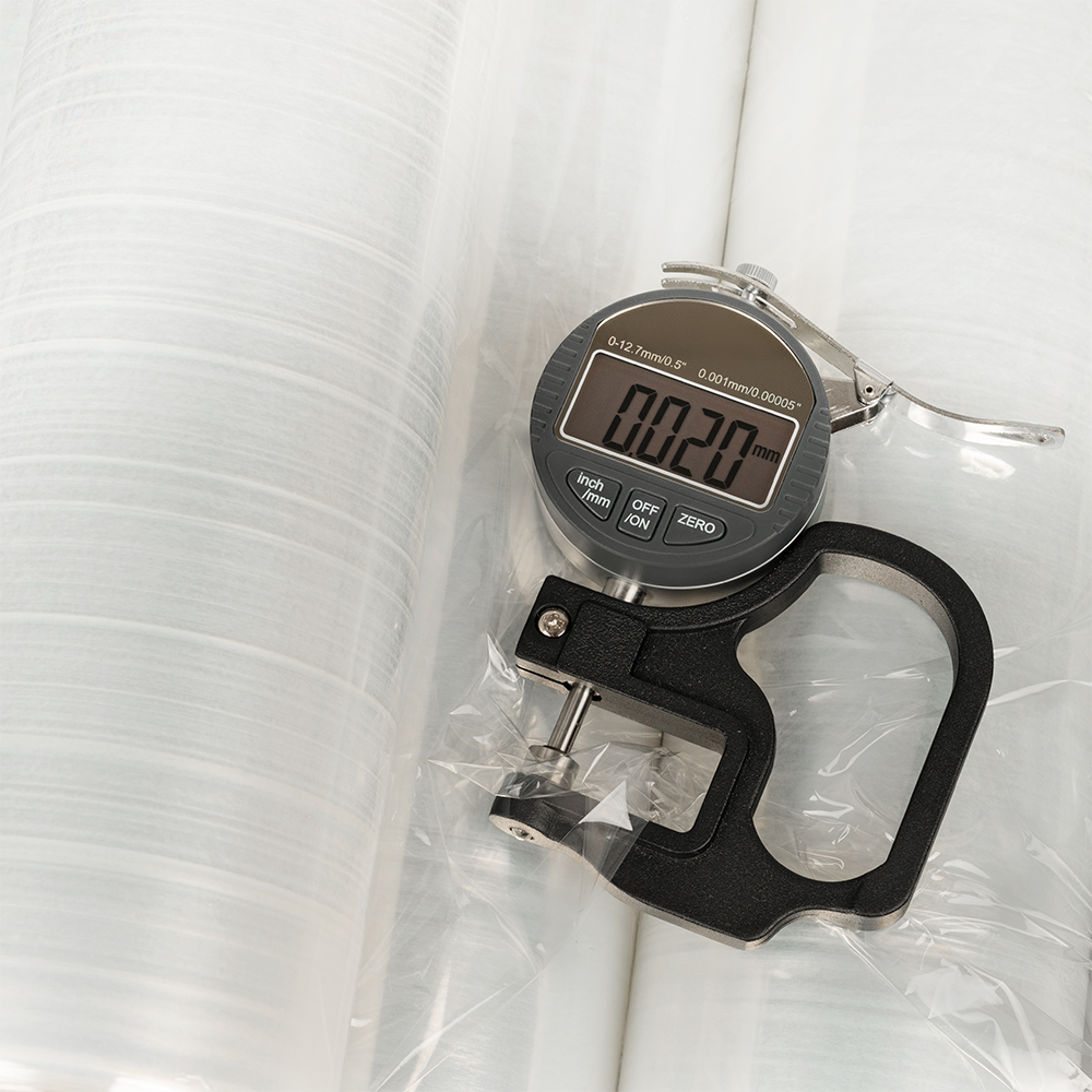 Стрейч пленка прозрачная в рулоне, 500 мм, 20 мкм, 2.2 кг, 1 сорт Стрейч пленка прозрачная в рулоне, 500 мм, 20 мкм, 2.2 кг, 1 сорт