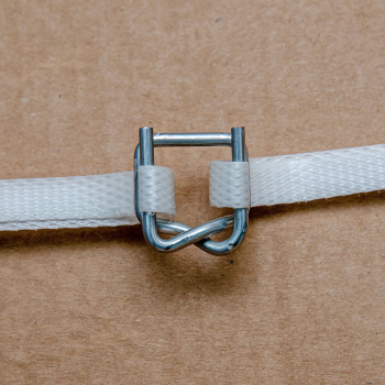 Проволочная оцинкованная пряжка для лент ПЭТ и ПП 16 мм, 1000 шт./уп. Проволочная оцинкованная пряжка для лент ПЭТ и ПП 16 мм, 1000 шт./уп.